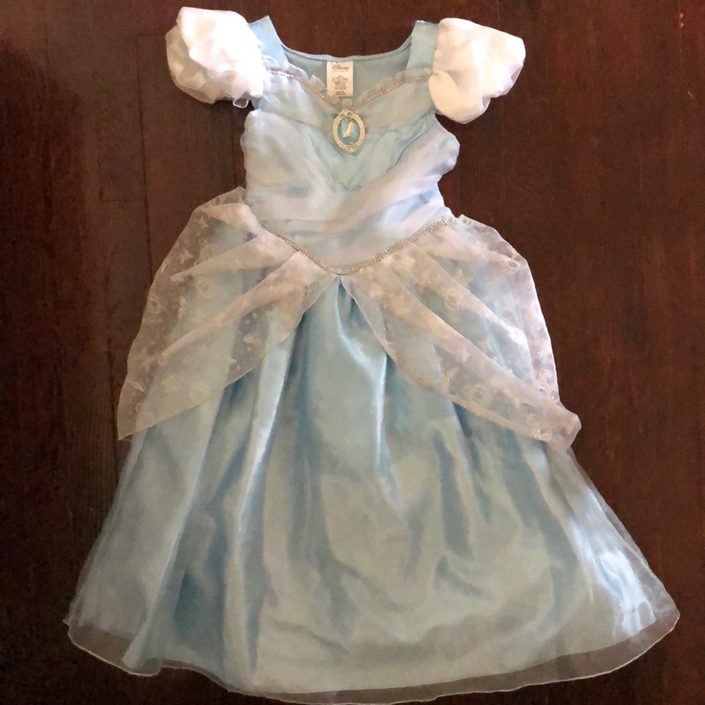 Authentic Disney store Cinderella costume size 5/6